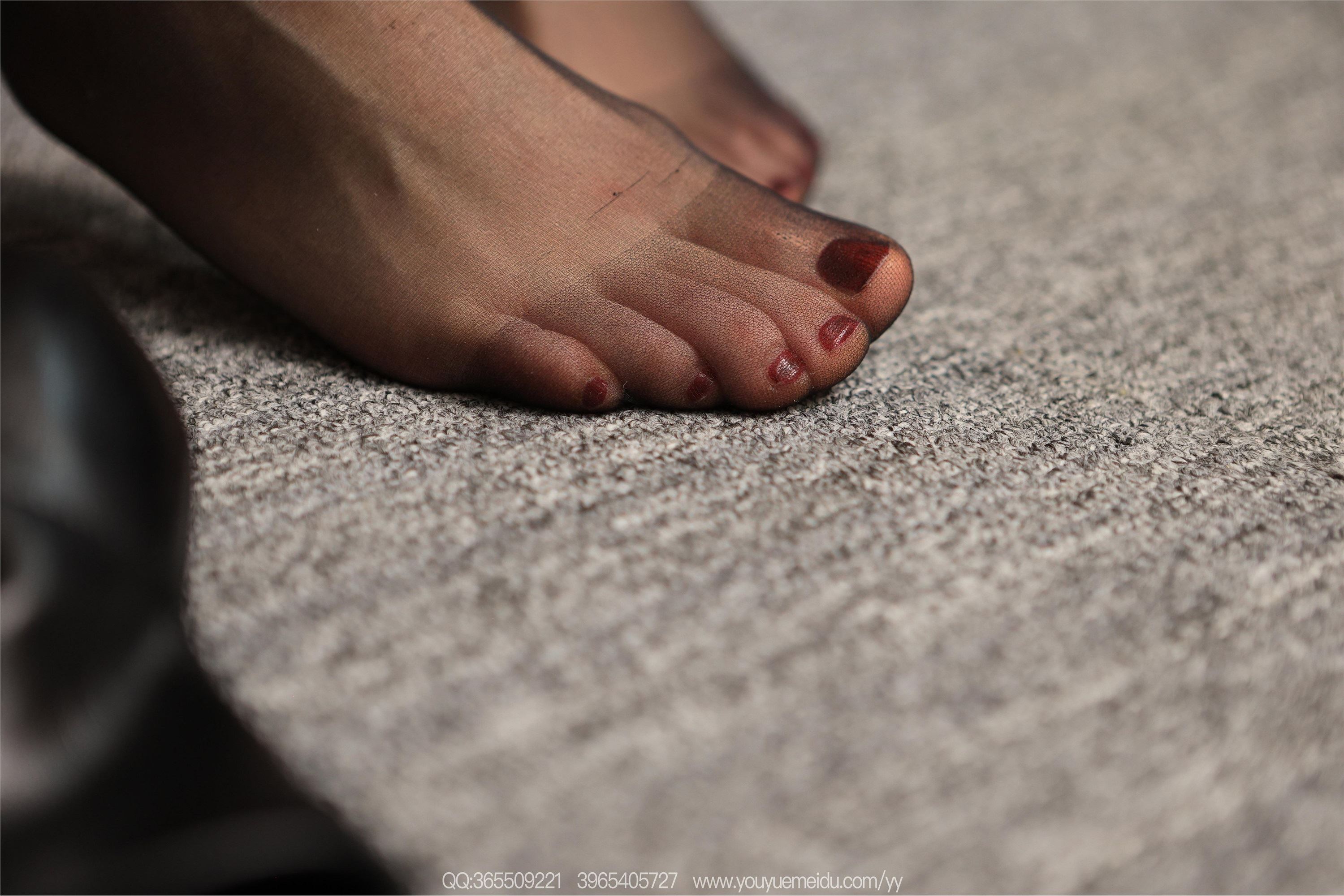 IESS异思趣向  2025.12.26 丝享家2248：小婕《黑丝短靴》